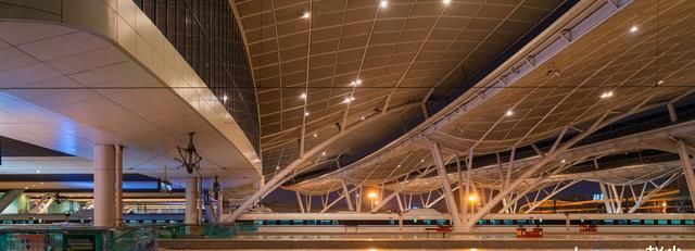 『城市』武汉解封第一天,广州成为最热门高铁目的地,上海、北京未进前三