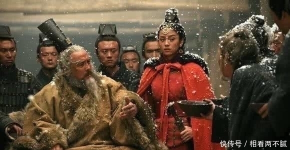 『诸侯国的控制』周朝式微成为空壳王朝,为何直到秦庄王时才被灭怕枪打出头鸟
