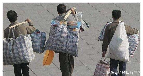  「电子厂」三五年后，城市生活的4类人，八成待不下去要重返农村