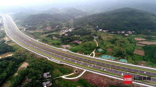 天府仁寿大道正式通车 仁寿变身成都“新南门”