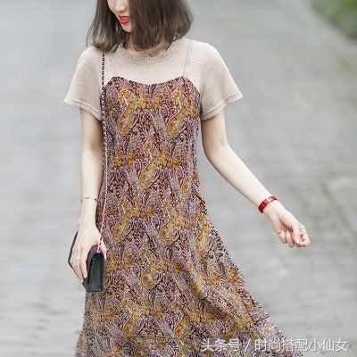 女人如果到了35岁，多穿“高档裙”，配高跟鞋、凉鞋，端庄优雅