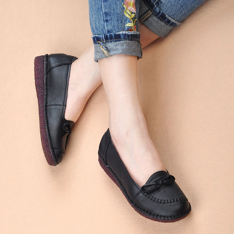 高跟鞋淘汰了!现今流行穿“柔软妈妈鞋”,还别说耐脏还忒洋气