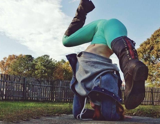 拒做虎背女人!简单瑜伽3式打造完美蝴蝶背