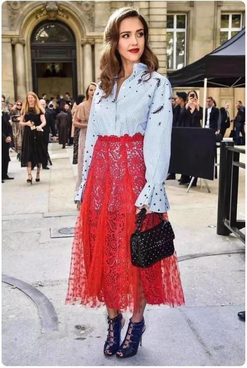 裙子里别再穿安全裤了，现在流行这么穿！