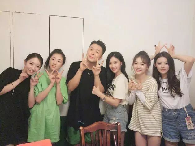 听语音读日报｜动画电影新《阿凡提》定档国庆；泰国动画《暹罗决