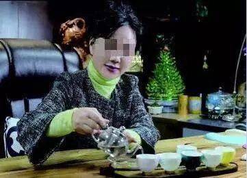 卷走10亿!杭州美女总裁刚在泰国落网,当时她客