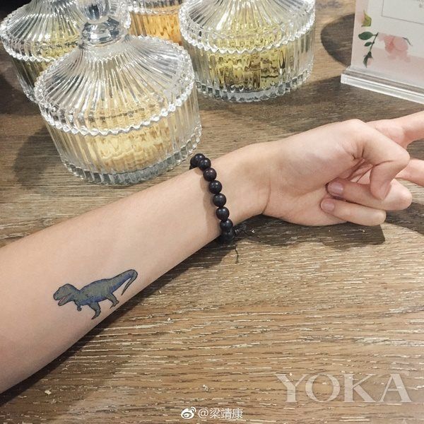 比各版“美作”都帅 ＂12头身＂梁靖康的配饰课更精彩!