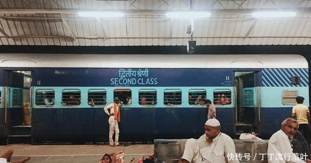 中国游客实拍印度地铁干净整洁，女性还有专用车厢，哪比中国差