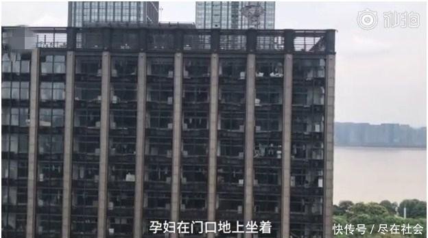 网红界的耻辱,人民日报都看不下去了,王思聪点评一针见血