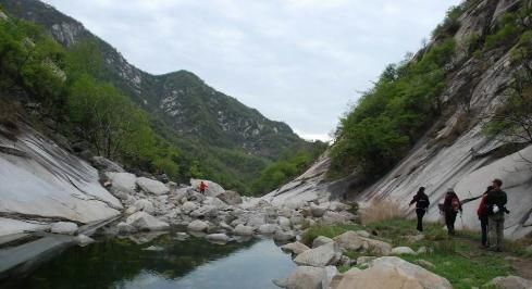 想去旅游又怕被宰？这处景点不仅免门票，物价还和景区外的一样！