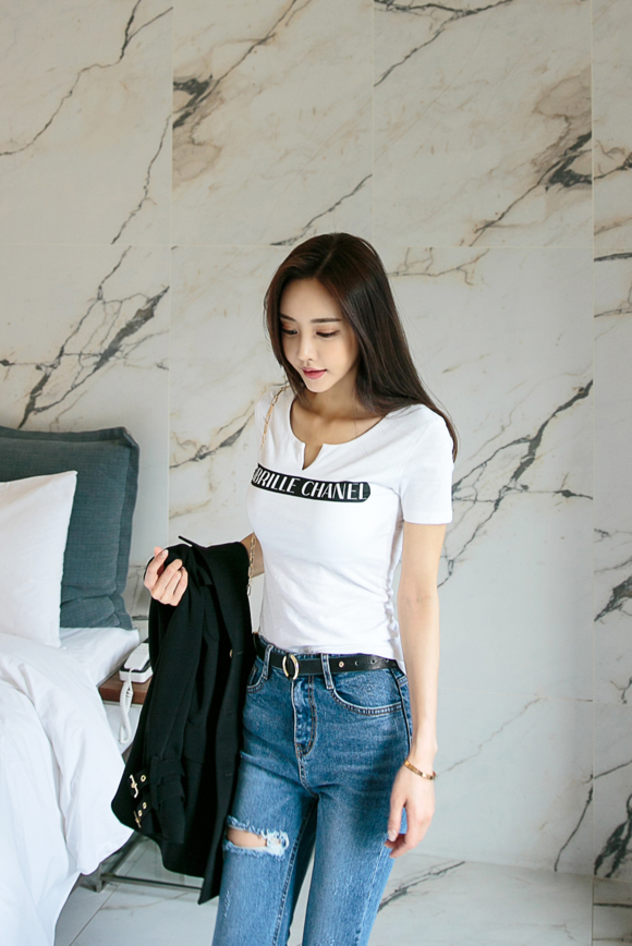 女神孙允珠，叛逆时尚版画艺术字母休闲衫