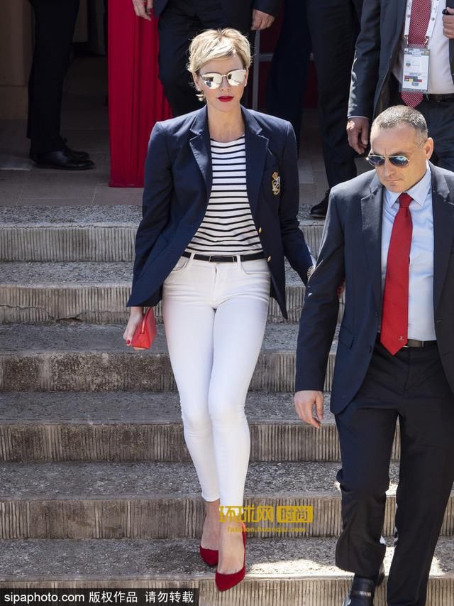 四十岁的摩纳哥夏琳王妃 一年四季都很会穿