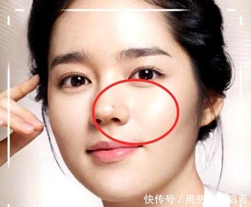 [ 些网红脸]八成越长越仙，渣男都要“抢着追”！，这3个部位“有痣”的女孩子