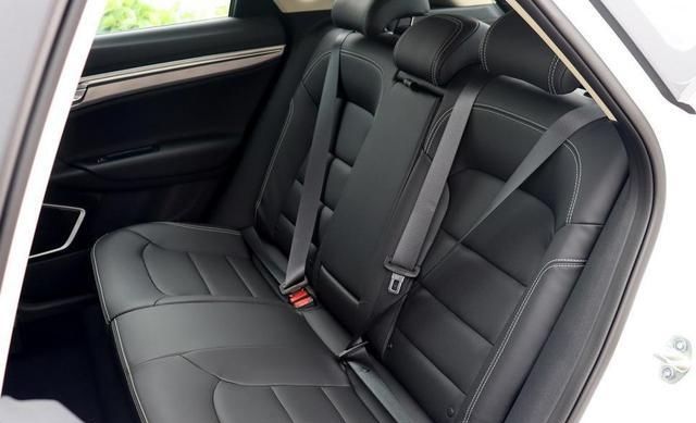  GS：在父母的建议下，狠心拿下一台吉利帝豪GS，车主说了真实体验