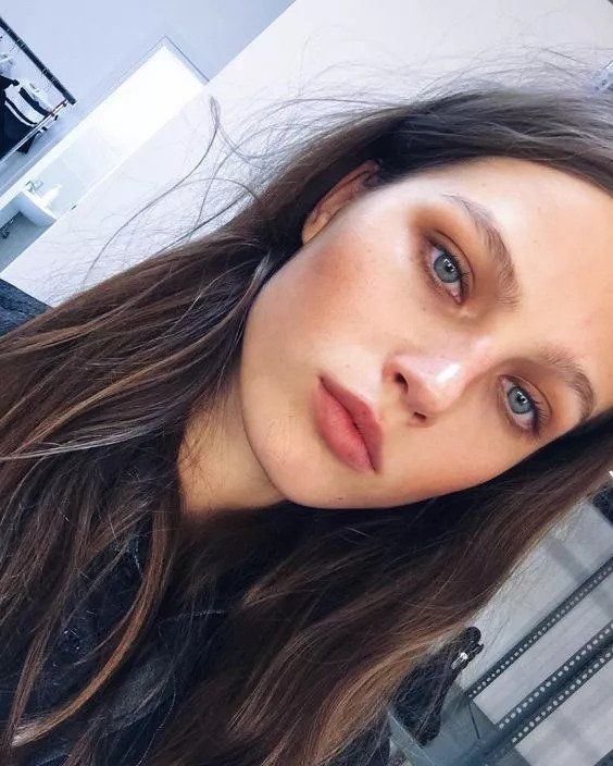 刘雯的修容法堪称最强!你一画就显脏到底问题出在哪儿了?