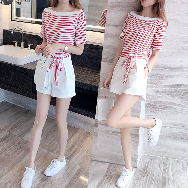 哇!这妹子身材啥那么好?竟穿短裤套装+高跟，美得刚刚好