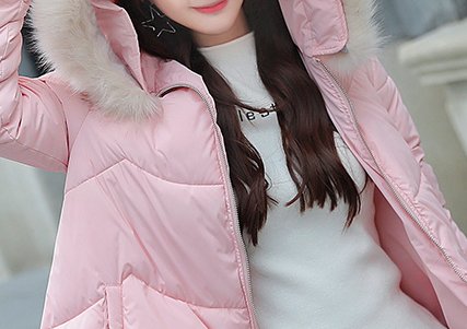 别再傻傻买羽绒服了，老土还显胖，今年流行穿棉服，不贵还显瘦嫩