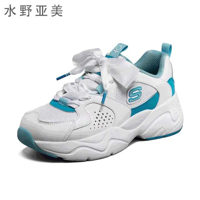  运动鞋：别再穿白色运动鞋了！2020年初春最红的10双靴子，谁穿谁漂亮！！！