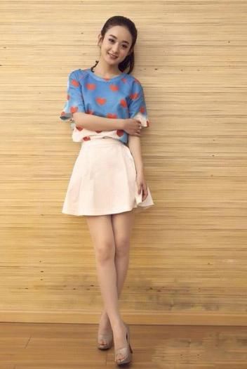 赵丽颖停工休息，手拿保温杯穿宽松衣服惹人误会，粉丝：心疼丽颖