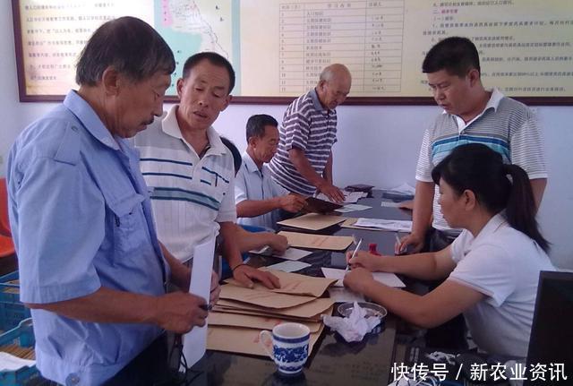 为什么农村很多房子，明明都好好的却没人住？老农总结得很到位