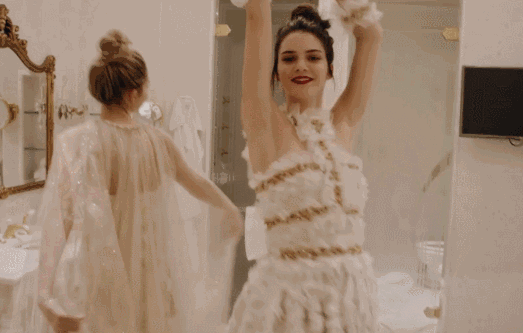 杨幂、李冰冰、江疏影、景甜出席活动，礼服造型惊艳全场，太美了