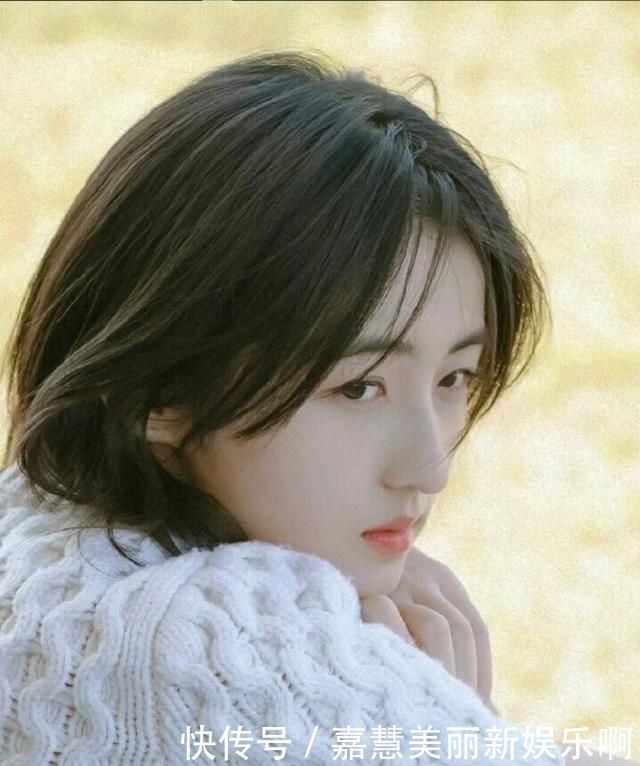 女生@长相干净的女生,一般都会有这4特点,即使五官很一般男生也喜欢