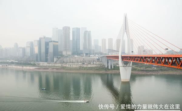  重庆：国内高楼大厦最多的六大城市：上海仅第二，重庆超成都