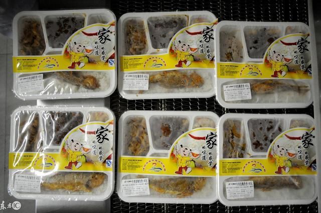 高铁上的盒饭为什么无人购买？原来顾客都了解这些内幕 不愿上当