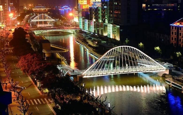 中国十大经济强镇，广东江苏各占半壁江山!