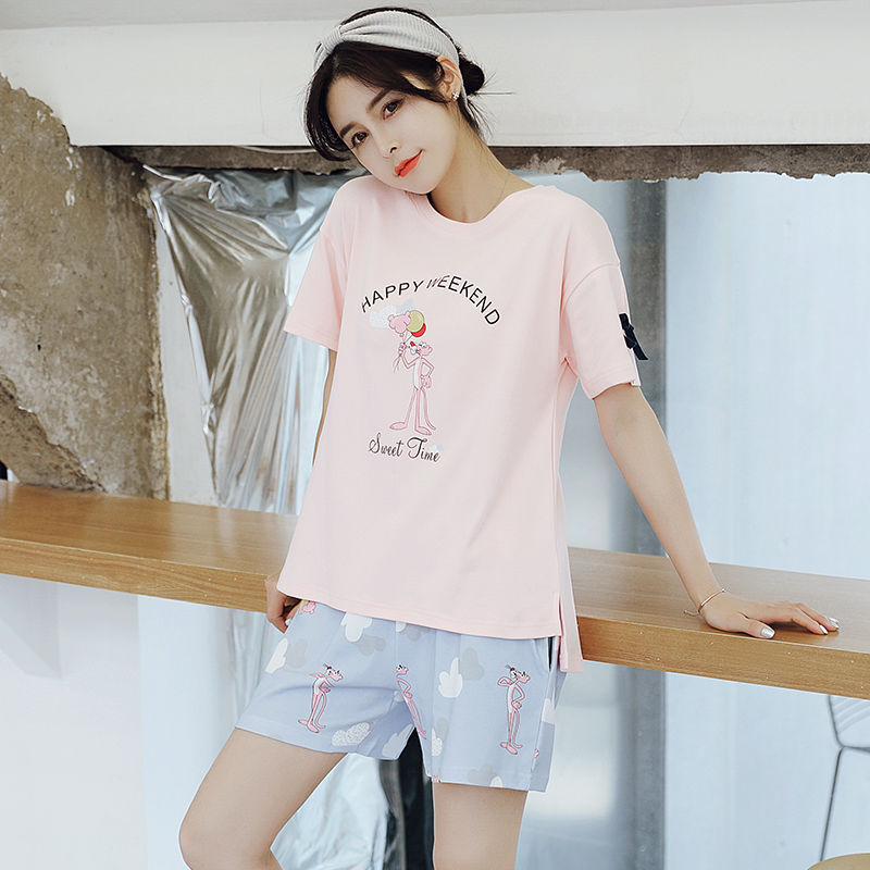 为什么女人睡觉非要穿睡衣?瞧瞧下面女人怎么穿，让你一饱眼福