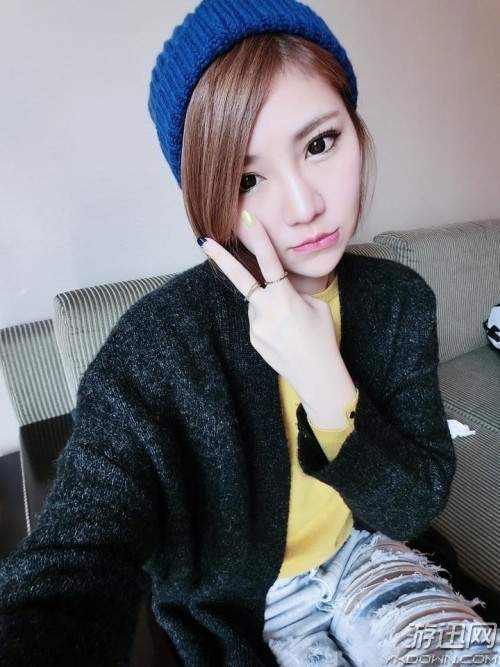 马来西亚短发正妹私房美照 五官精致御姐气息十足