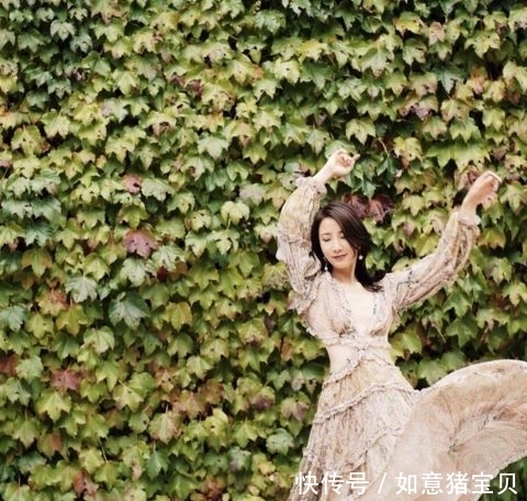  「大胆」陈赫喜得二胎女儿 前妻许婧晒跳舞美照 着装大胆秀好身材