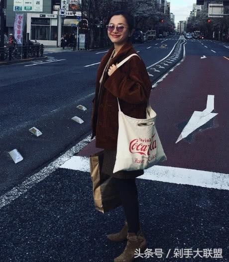 杨幂捧她20部剧怎么都捧不红，最后无奈解约