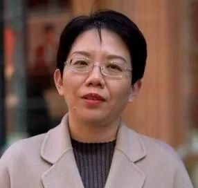  「线上和线下」针对云上办秀，她们那样说