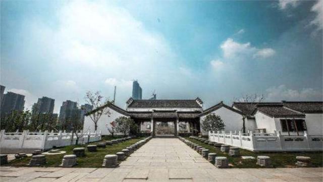 中国最爱改名的城市：改了20多次，如今名字中一个字与首都相同