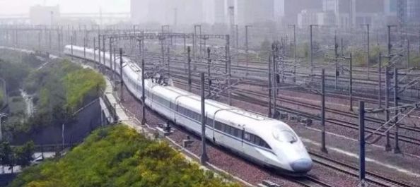  [正线设计]今天，三条高铁齐开通！网友：早上热干面，晚上胡辣