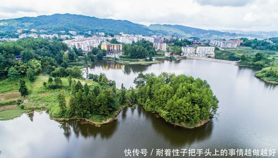 重庆万州首个土家族乡,和湖北利川接壤,由多个乡合并而成