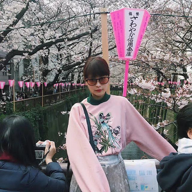 年仅21岁身高167的横田成当红的杂志麻豆,坐拥日圈26万粉丝,超