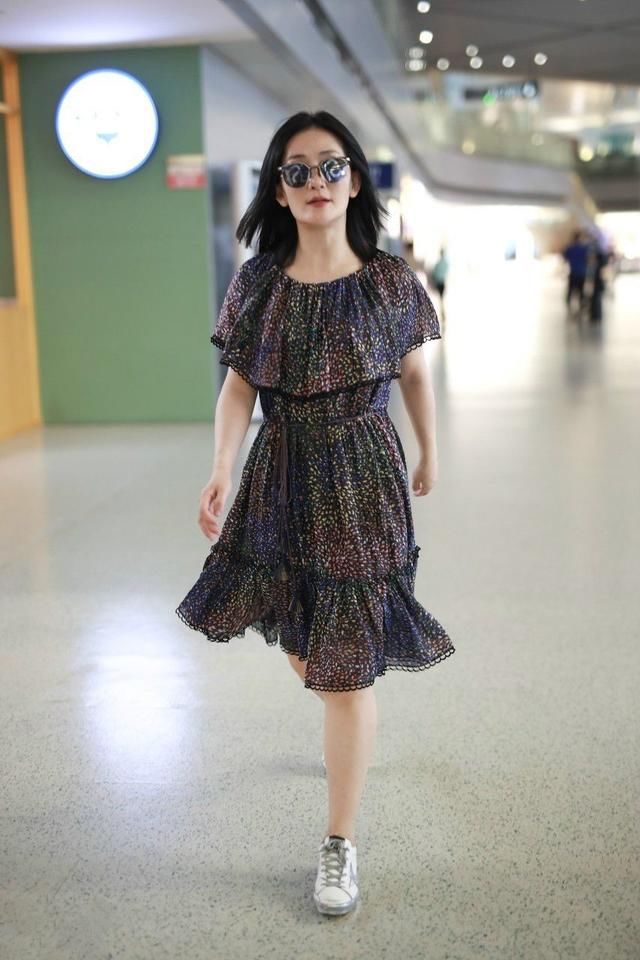 谢娜生娃之后，淑女感十足，网友：仙不过3秒！