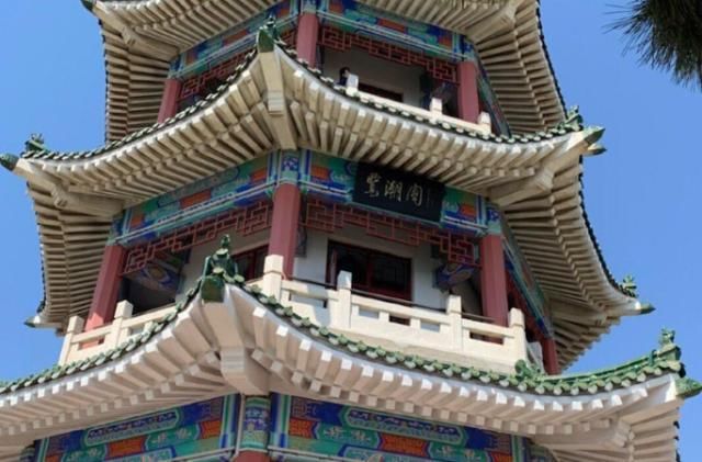 青岛这个地方，能俯瞰城市全景，游客都不知道