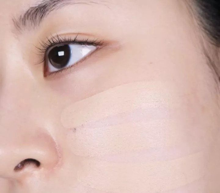 底妆也争宠!今年还没用粉底棒你就Out了!