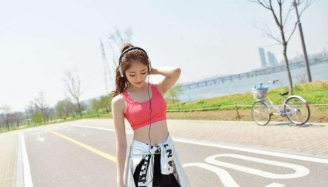  [女人]女人戴黄金项链时，牢记“4不要”，怪不得黄金总变形变色