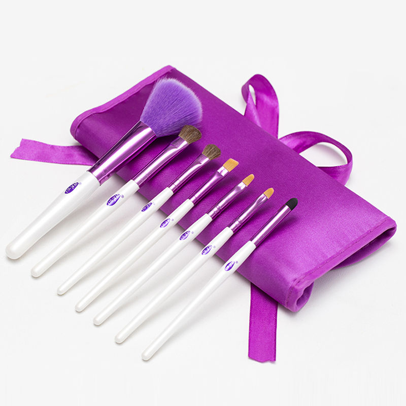 女人不管有钱没钱，千万别纹眉!看完下面效果图，心里便一清二楚