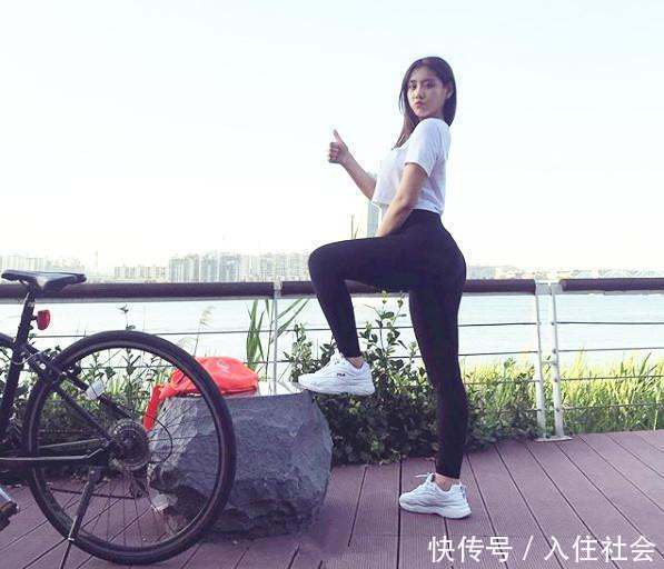 韩国长腿健身美女经常健身, 体重没减少, 胯部却越来越宽了