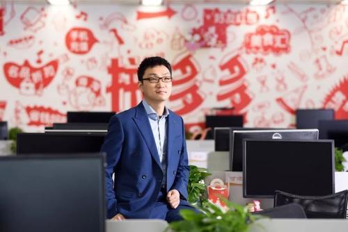 拼多多CEO黄峥自称其母从不用淘宝京东,网友调侃:连亲妈都骗?