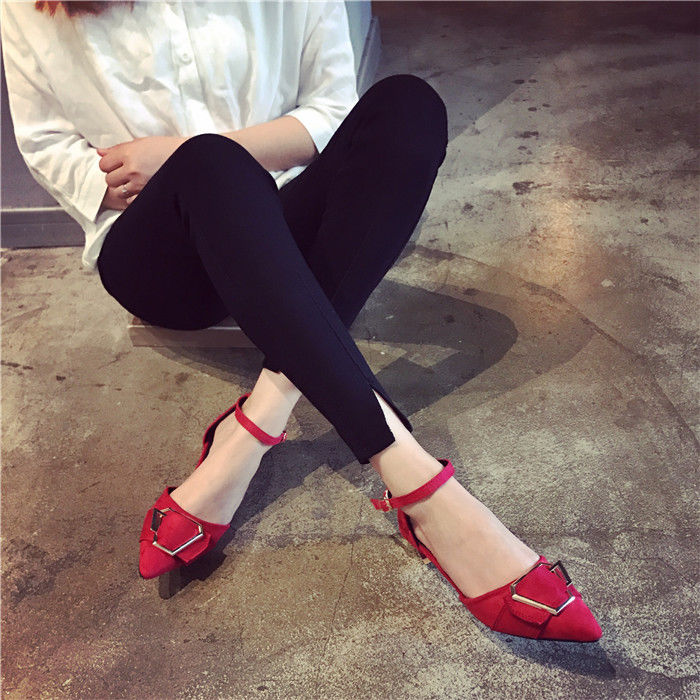 超过10cm的高跟鞋就别穿了，韩式小跟鞋，穿上又美又舒适