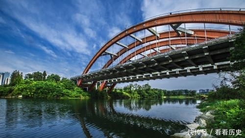 西部地区生活最舒适的城市，成都、重庆落选，不是西安也不是宝鸡