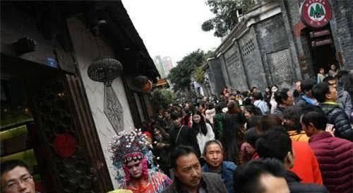 成都也出现“坑人”景区?接连曝出负面声音,游客的评价却很中肯