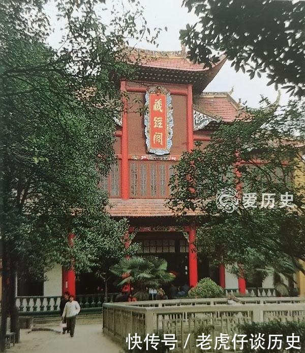  小康家庭：七十年代的江城武汉 小康家庭里的三大件 现在好多地方都物是人非