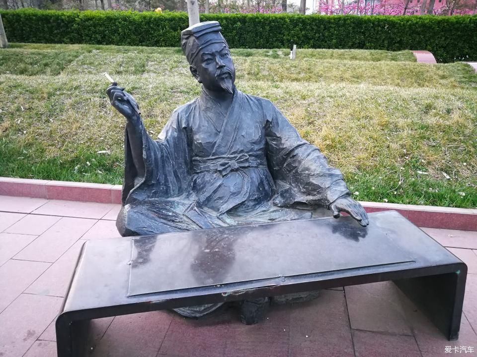  「喜欢和支持」【爱卡踏青季】满园春色藏不住，探界美景郁金香！